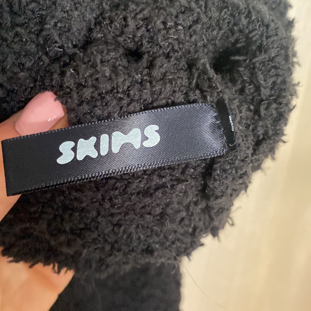 skims cozy knit top